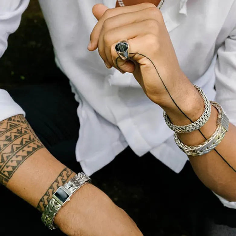 Rings and Meaning: What Does Each Finger Symbolize?