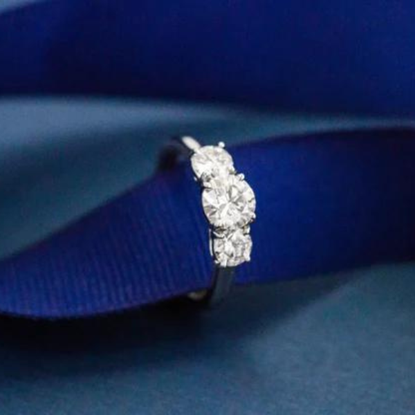 three stone diamond ring