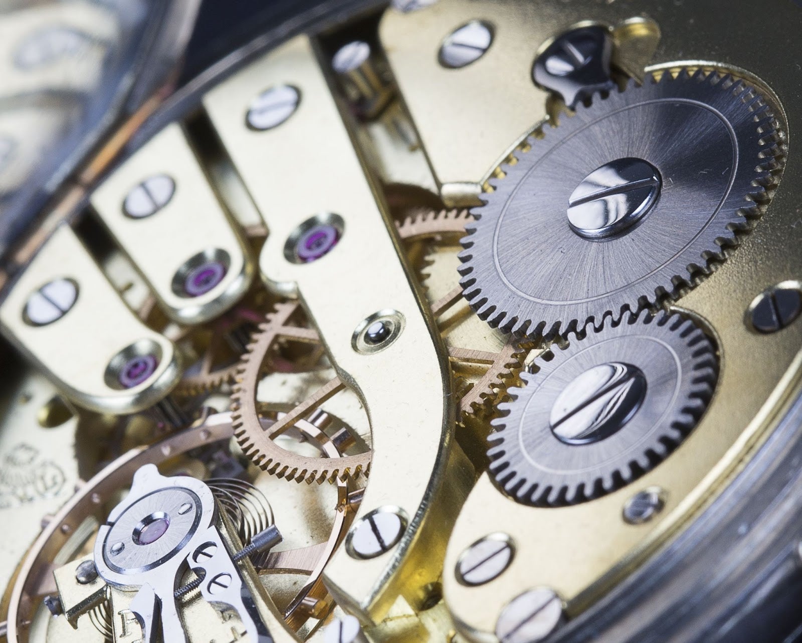 Quartz vs Mechanical vs Automatic Watches