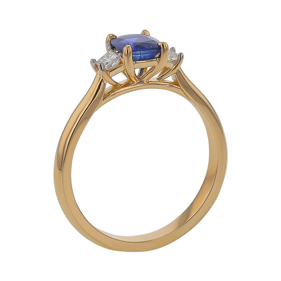 Ceylon Sapphire and Trapezoid Diamond 3-Stone Ring in 18K Yellow Gold, Size 6