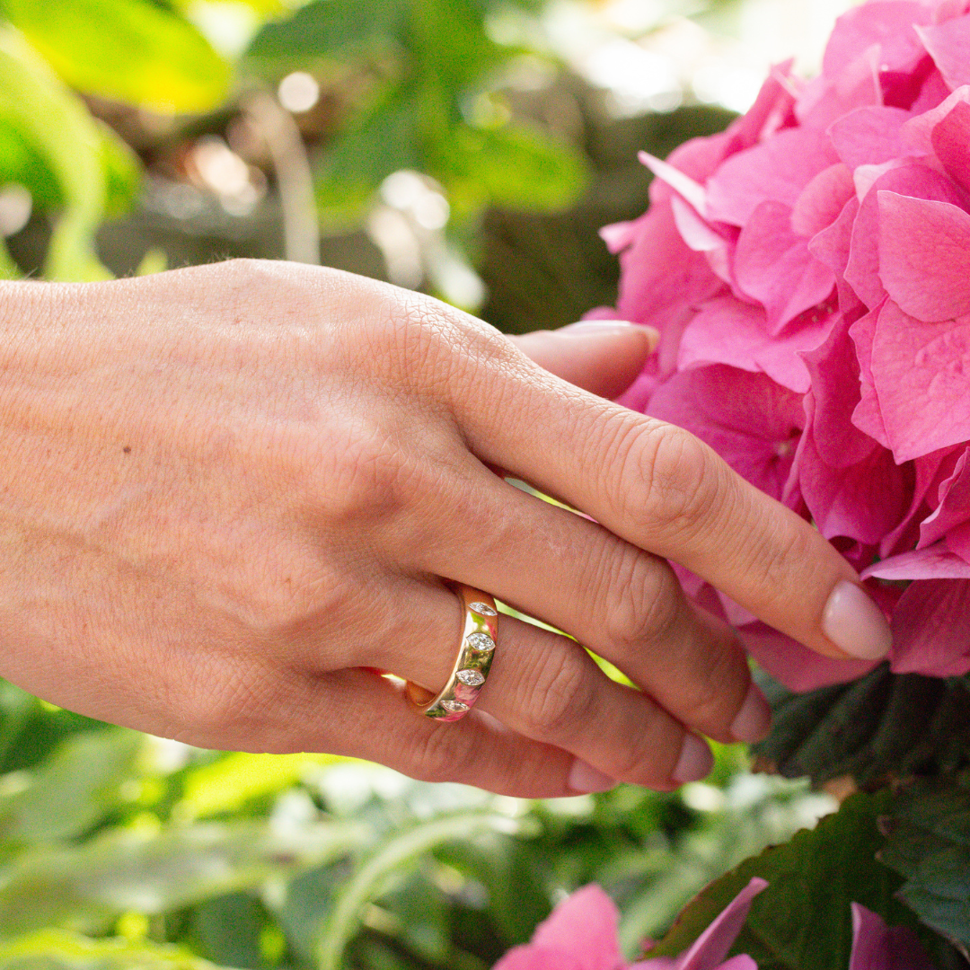How to Identify Authentic Gold Jewelry