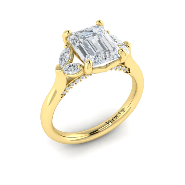 0.35ct Diamond Ring Semi Mount in 18K Yellow Gold for 2.00ct Cushion Center, size 6.5