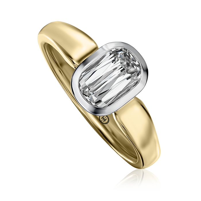 0.90ct Crisscut L'amour Cushion Diamond Bezel Ring in 14K Yellow Gold, size 6