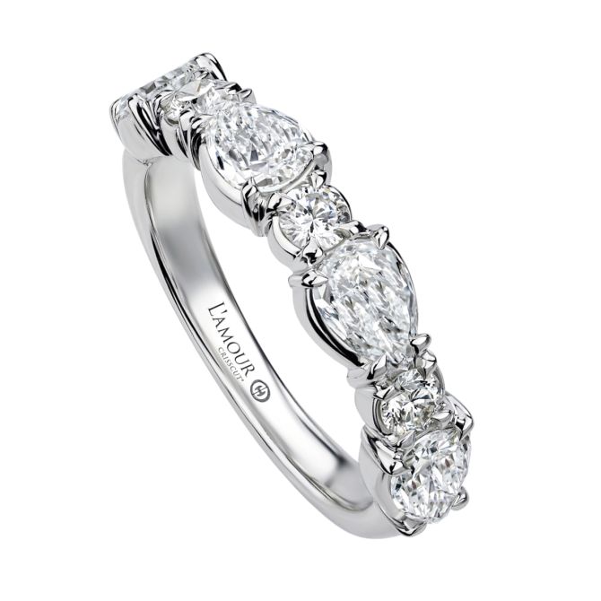 1.04ct Crisscut L'amour Pear Shape Diamond and 0.28ct Diamond Alternating Band in 14K White Gold, size 6