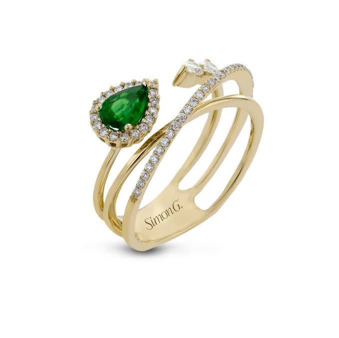 0.38ct Pear Cut Emerald and 0.34ct Round and Pear Diamond Ring in 18K Yellow Gold, Size 6.25