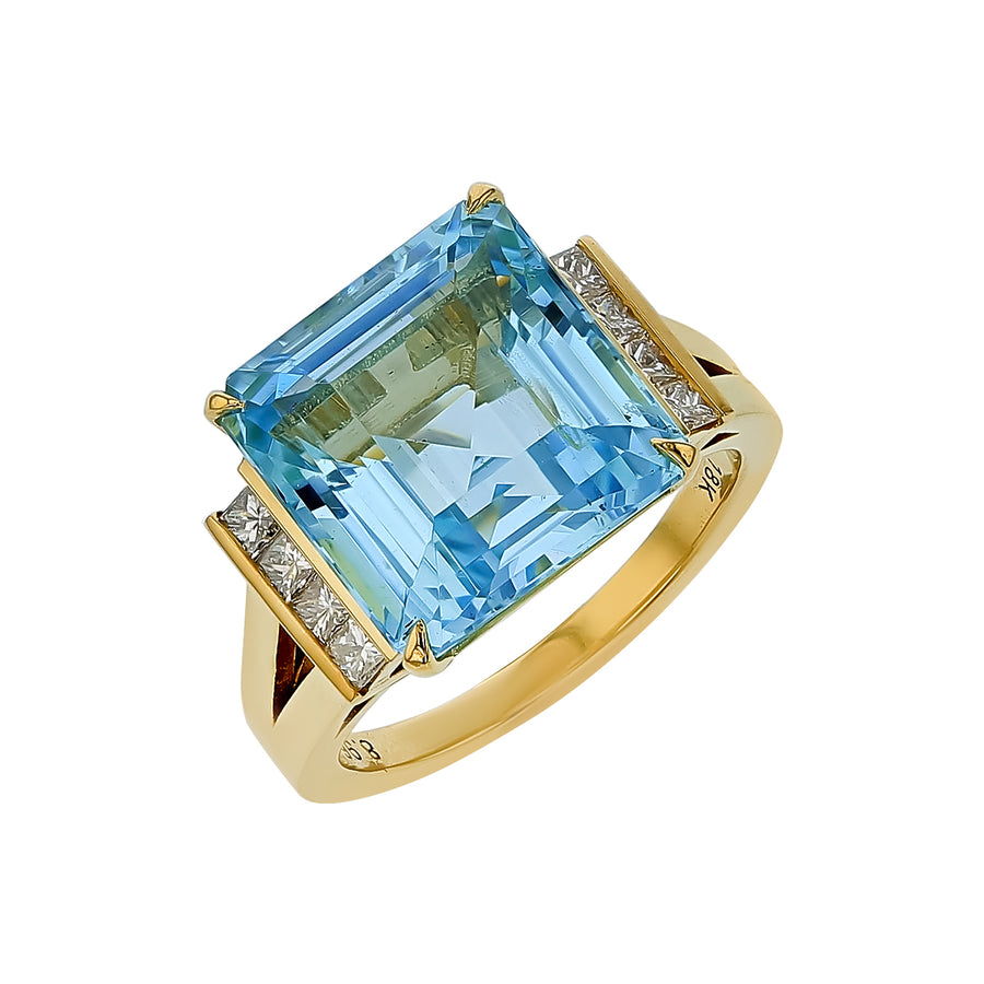 8.96ct Emerald Cut Aquamarine and 0.41ct Diamond Ring in 14K Yellow Gold, size 7