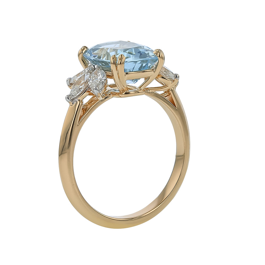 3.13ct Cushion Aquamarine and 0.68ct Diamond Ring in 18K Yellow Gold, Size 6.75