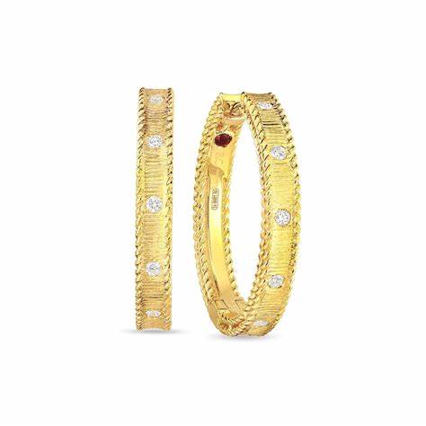 Princess 0.13ct Diamond Hoop Earrings in 18K Yellow Gold