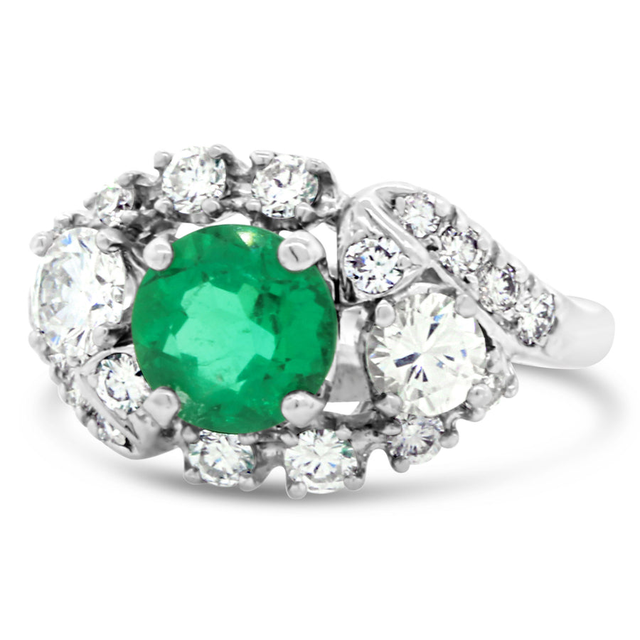 PLATINUM ROUND EMERALD=1.68CT 2 ROUND BRILLIANT DIAMONDS=0.72CT AND 18 FULL CUT=0.70CT RING (REPRO)