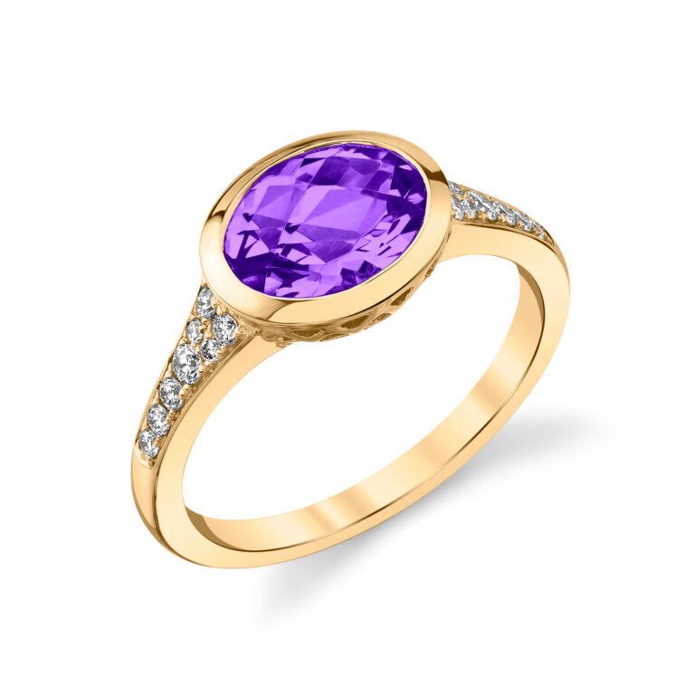 1.47ct Amethyst and 0.20ct Diamond Bezel Ring in 14K Yellow Gold, size 6.5
