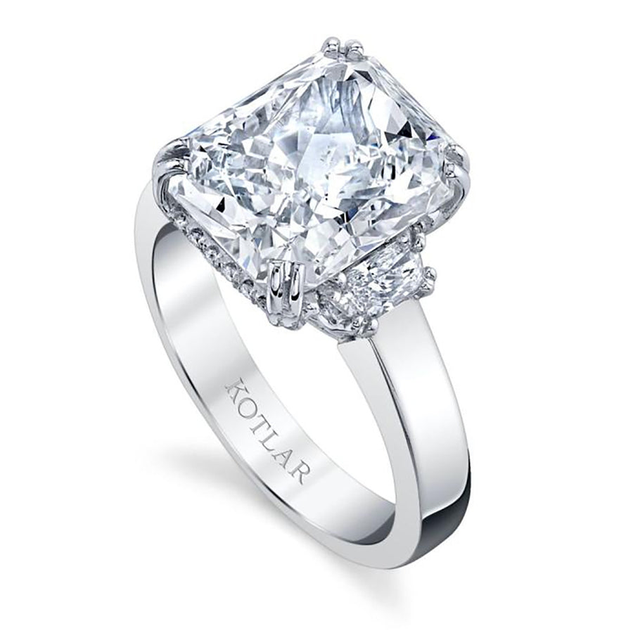 Radiant-cut and Trapezoid Diamond 3-Stone Ring