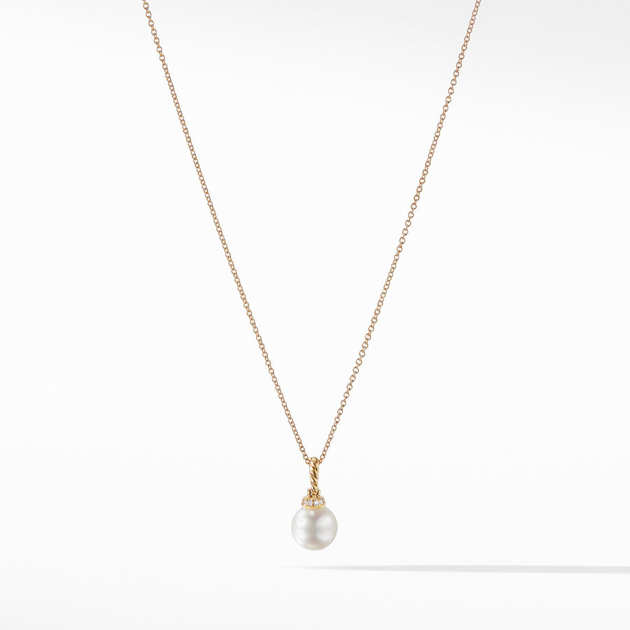Pendant Necklace with Pearls and Diamonds in 18K Gold